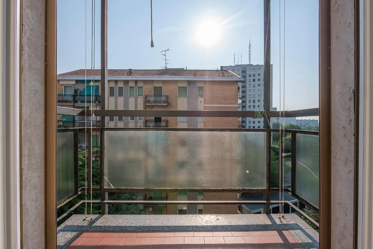 I Host Apartment - D'Agrate 19 Milán 0*,  Italia